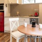 3-Kitchenette-and-table